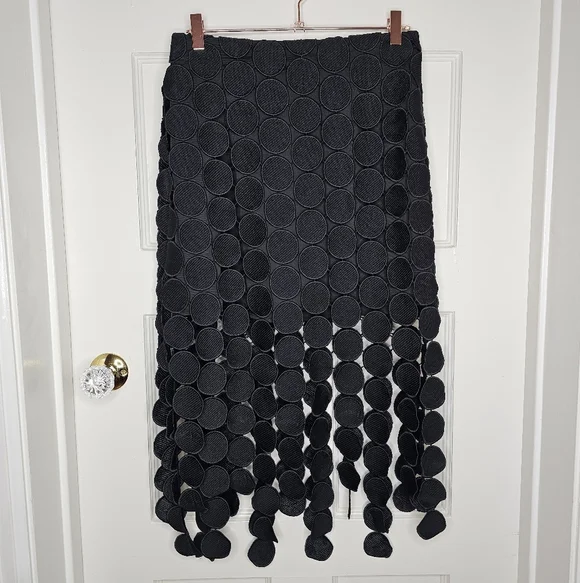 Commense Laser Cut Multi Circle Double Layered Skirt - Picture 2 of 11